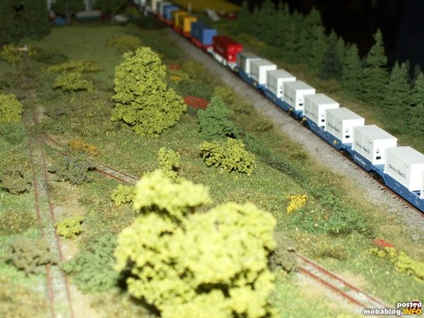 ..vorbei am stillgelegten Teil der Schmalspurbahn..