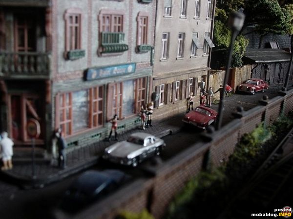 ...so sieht´s hinterm BW aus. Ständig dicke Luft bei den Damen.