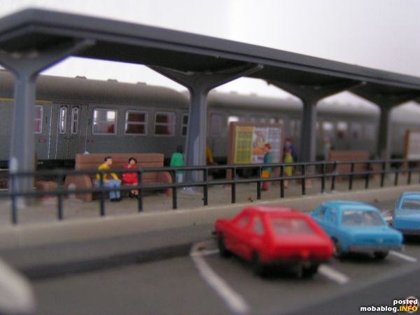 Das Treiben am Bahnsteig