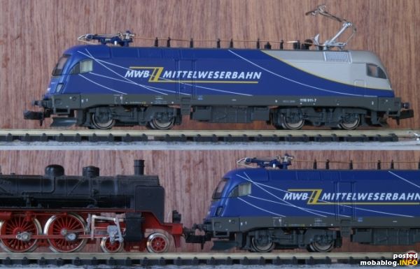 Die Lok im Originalzustand: Die Lok ist zu hochbeinig, der Vergleich der Pufferhöhen der Lok mit der korrekten Minitrix 17 bestätigt den Eindruck.