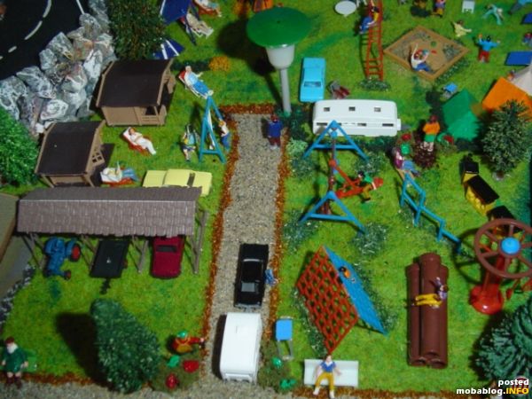 Er is ook een speeltuin op de camping