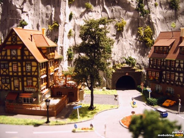 Blick auf den Kreisverkehr, den ich euch schon mal im Forum präsentiert habe