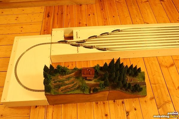 Für die Enden der Modulstrecke sind 2 Fiddle Yards entstanden, welche auch über ein Wendemodul hinter die Modulstrecke verlegt werden können.