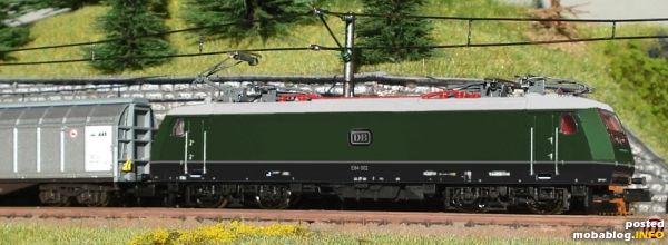 ... einmal im Retro-Stil als E84 der Deutschen Bundesbahn ...
