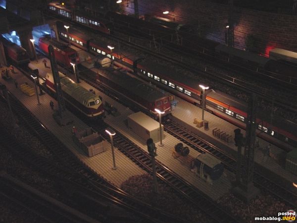 Im BW sind auch noch zwei Lampen dazu gekommen (Arbeitsschutztechnisch).