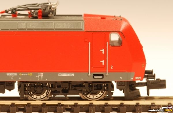 Als Nachtrag noch ein Bild von einer Minitrix DB 185 mit den, im Text erwähnten, aufgeklebten KUSWA-Bremsscheiben - dankenswerterweise von Christian Martens bereitgestellt.