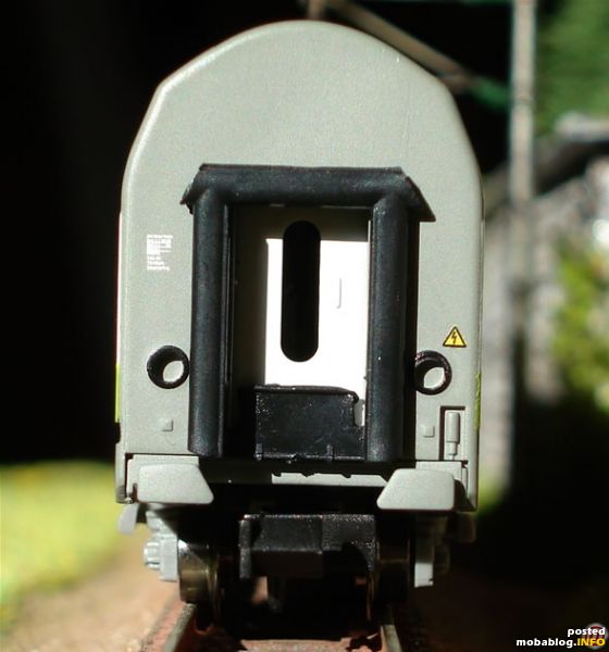 Sogar die Stirnseiten der Wagen sind bedruckt.