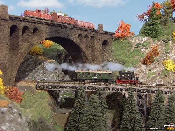 Das Viadukt im Schwarzatal im Eigenbau aus Modur entstanden.