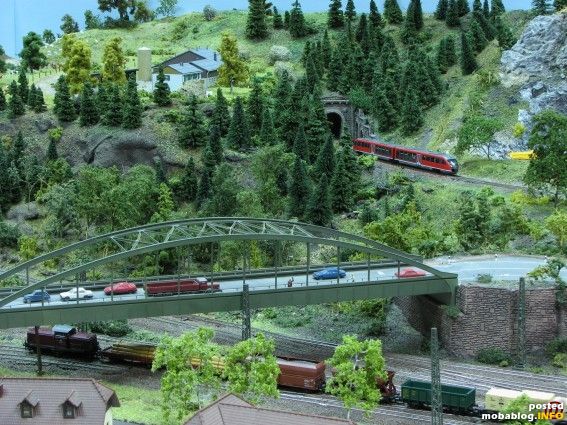 Die linke Bahnhofsausfahrt