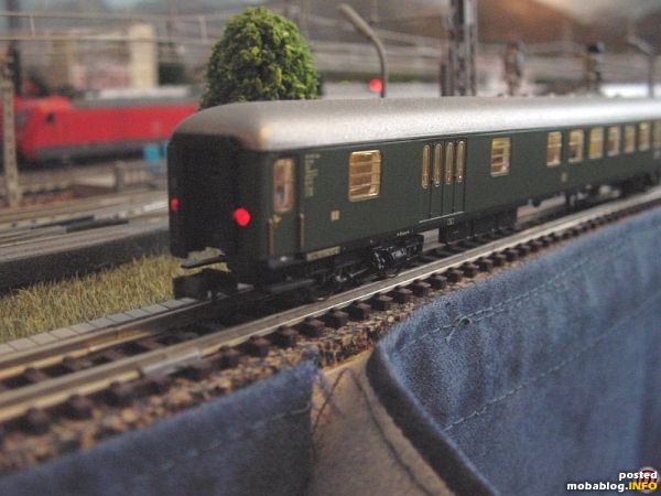 Schnellzugwagen DB - Version Interzonenzug, alle Wagen haben jetzt eine Innenbeleuchtung per LED und die beiden Endwagen sind mit einem roten LED-Zugschluss ausgerüstet.