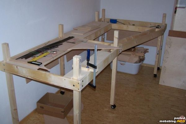 Aus den Resten der ersten Anlage entsteht der Unterbau...