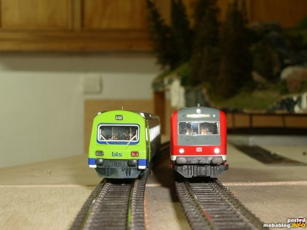 Hier, 2 Steuerwagen, BLS und S-bahn:
Ich habe Probleme mit den Lampen hatten, und sie werden sehr heiß auf Digital und das Licht gefällt mir nicht.