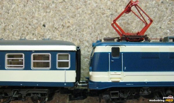 Hier der Beweis, wenn man den Wagen tieferlegt, dann passt auch wieder das Farbband.
