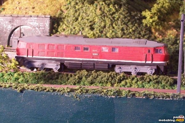 1984: Die Y-Wagen brauchten eine Zuglokomotive, die 132 war da gerade richtig, Polysterol handlackiert auf umgebautem Nohab-Fahrwerk von Piko