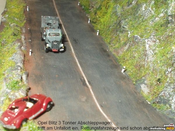 Angekommen am Unfallort, mit böse zugerichteten Käfer