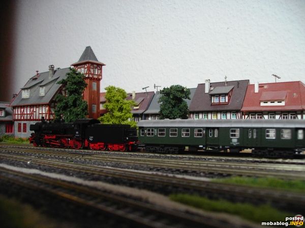 BR 38 bei der Ausfahrt.