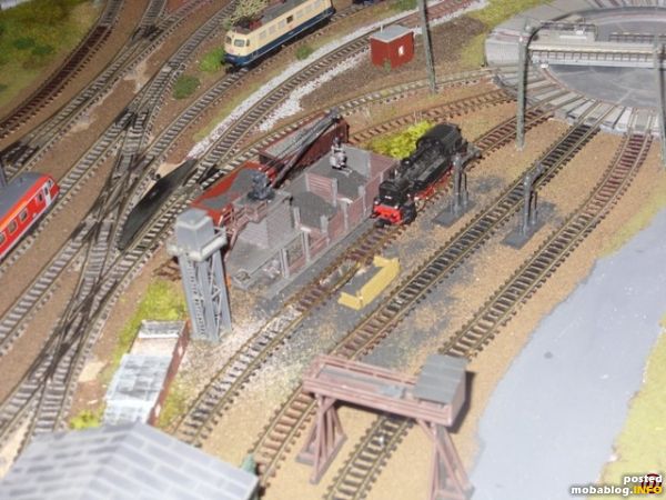 94 956 ist gerade auf das Behandlungsgleis vom BW Karlsberg Hbf gerollt