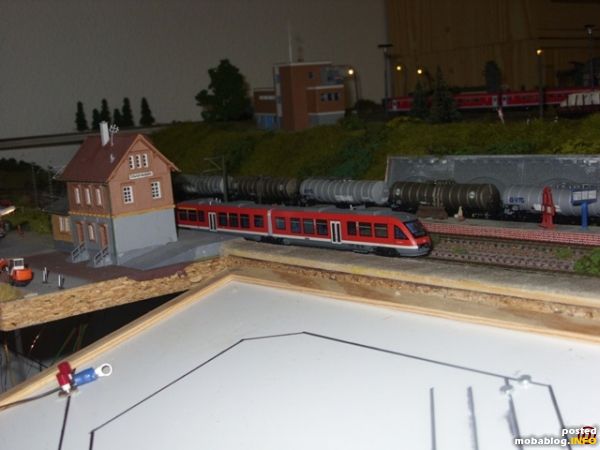 In Westerhausen ist am Gleis 1 die RB nach Karlsberg Hbf eingefahren. Der Zug kommt aus Goslar.