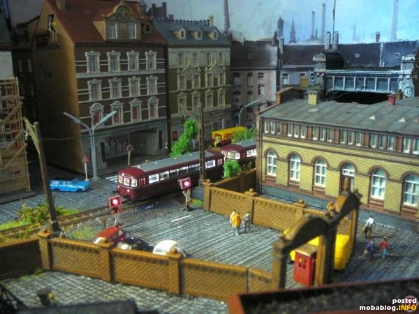 VT98 am Bahnübergang