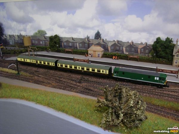 Der Blick auf den Terminus - BR Class 73 in "Green-Livery" ist heute mit Western Region Mk1-Coaches im Einsatz.