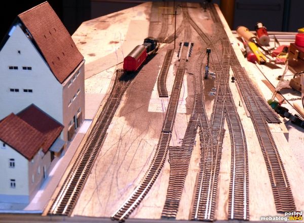 neue Gleislage jetzt mit Platz für eine DKW