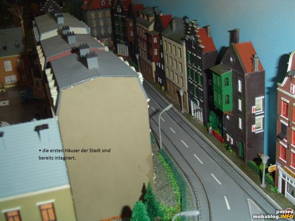 • die ersten Häuser der Stadt sind bereits integriert.