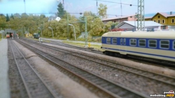 Am Bahnsteig 1 steht der 403O bereit für die Rückfahrt nach Wien