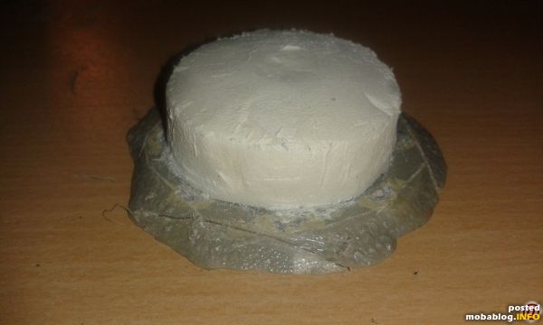 Heizraumatrappe aus Styrodur auf Boden des Wasserturmes angeklebt