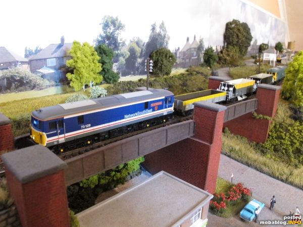 Bauzuglok heute war die Class 73 "City of Winchester" in NSE-Livery.