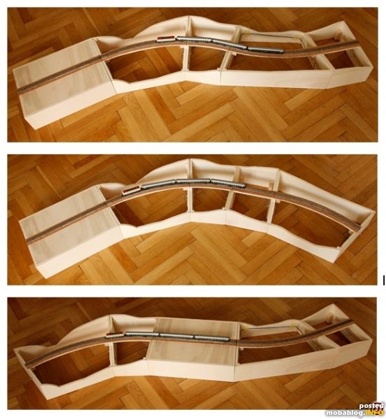 Die so konstruierten Module lassen nun flexible Konstellationen und schnellen Auf- und Abbau zu. Eine kleine Anlage findet auf dem Regal Platz, ein größeres Arrangement kann temporär am Boden oder ...