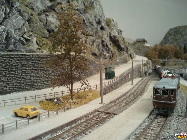 Strasse und Bahn.