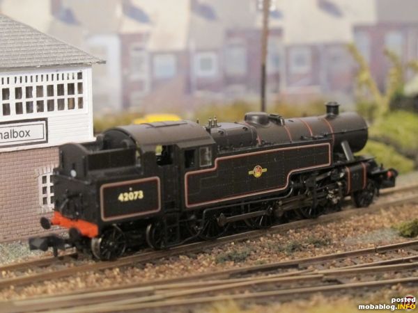 Aus zeitlichen Gründen komme ich jetzt leider nicht mehr so oft nach England wie in den 1990ern, hier im Modell erinnert mich die Lok an meine Zeit als Reiseleiter auf ...