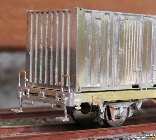 Der Wagen von der Seite