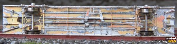 Der Wagen von unten