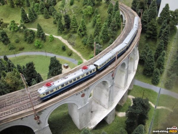 Einige Minuten später wird der Kalte Rinne-Viadukt überquert