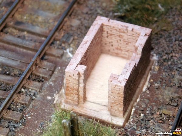 Geräteschuppen im Bau