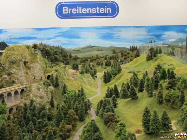 Ein Panoramablick auf die weitl�ufige Landschaft bei Breitenstein - ausnahmsweise einmal ohne Zug.