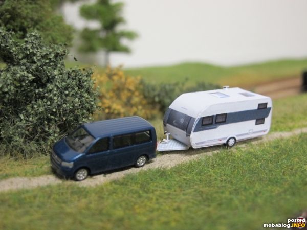 Unser eigener Wohnwagen in 1zu160 - schade nur, dass das Original noch im Winterquartier steht! Ein Hobby Deluxe 490KMF (das Kürzel steht für Kinderbetten/Mittelsitzgruppe und Festbett)
