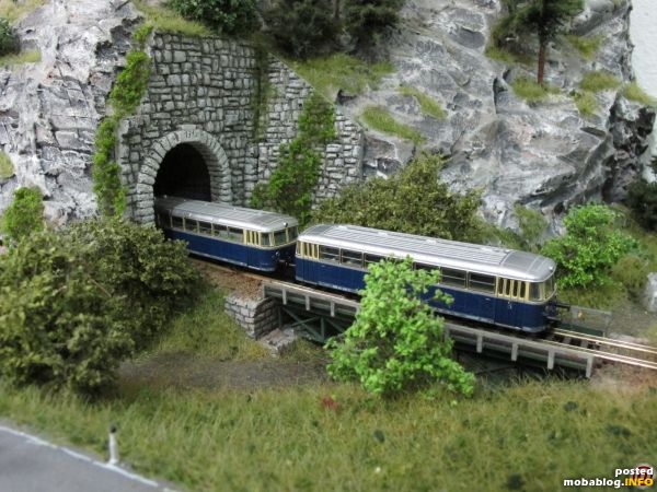Beobachten wir weiter die Reihe 5081, welche natürlich auch auf unseren Nebenbahnmodulen unterwegs war - hier erreicht der VT in Kürze Türnitz.