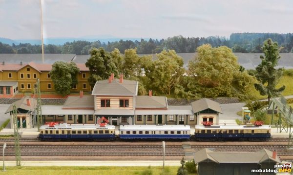 Triebwagengarnitur mit Baureihe 4041 im Pendelvekehr zwischen Wien und Rekawinkel