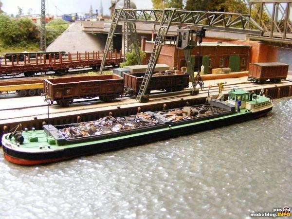 Schrottverladung am Kanalhafen