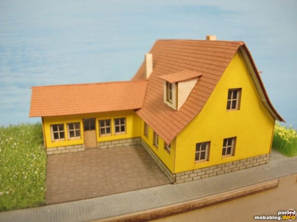 Diese Neuheit von MICROWELTEN zeigt ein ländliches Gasthaus mit Anbau
http://www.microwelten.de/