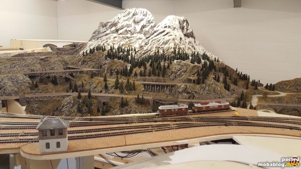 Freundliche Grüsse aus der Schweiz!
Linus
http://www.schweizer-alpenbahn.ch