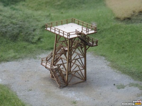 Abschließend noch ein Blick auf den neuen Aussichtsturm (hier als Ausstellungsstück, noch nicht ganz fertig gebaut) von MICROWELTEN