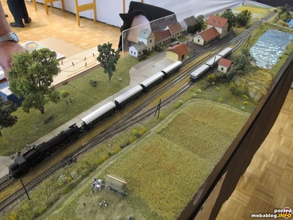 Der Bahnhof Großkrut-Althöflein im Weinviertel in seiner Funktion als Nebenbahn-Endbahnhof.