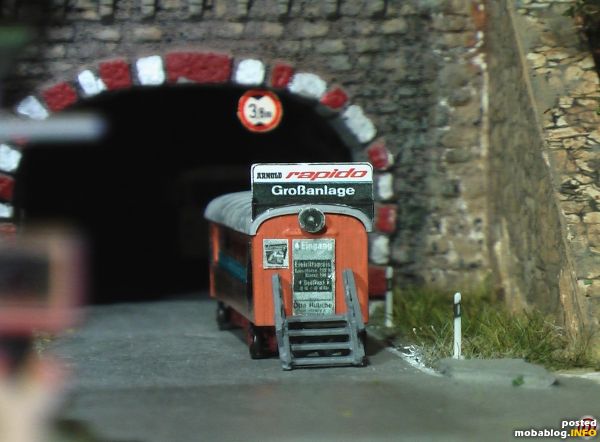 Hintergründe, mehr Photos und Bauanleitung vgl. https://www.altemodellbahnen.de/t51978f144-Otto-Huebchen-nach-der-Arnold-Methode-Nur-fuer-Nerds.html