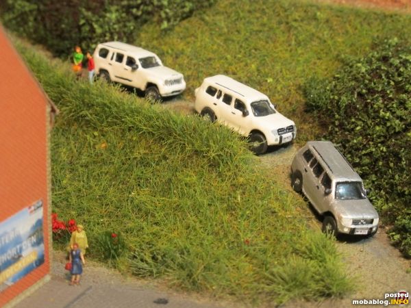Hier ein Blick auf die in letzter Zeit entstandene Geländewagenflotte mit Fahrzeugen unterschiedlicher Typen