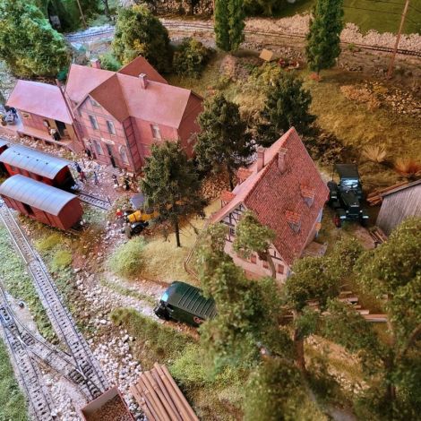 Bahnhofsgelände , mit Bereitstellungsgleisen und Abstellgleisen