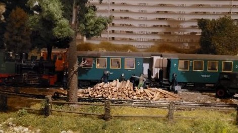 Alle einsteigen,die Fahrt geht in wenigen Minuten weiter.......
