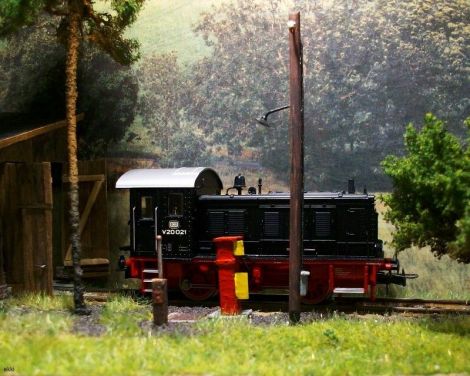 Mittagspause, V20 021 am Triebwagenschuppen im Endbahnhof Böhme/Landesgrenze. 03.08.2021